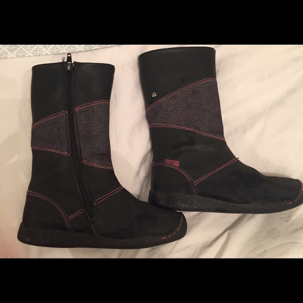 Keen Rachel boot black/dahlia mauve  size 1